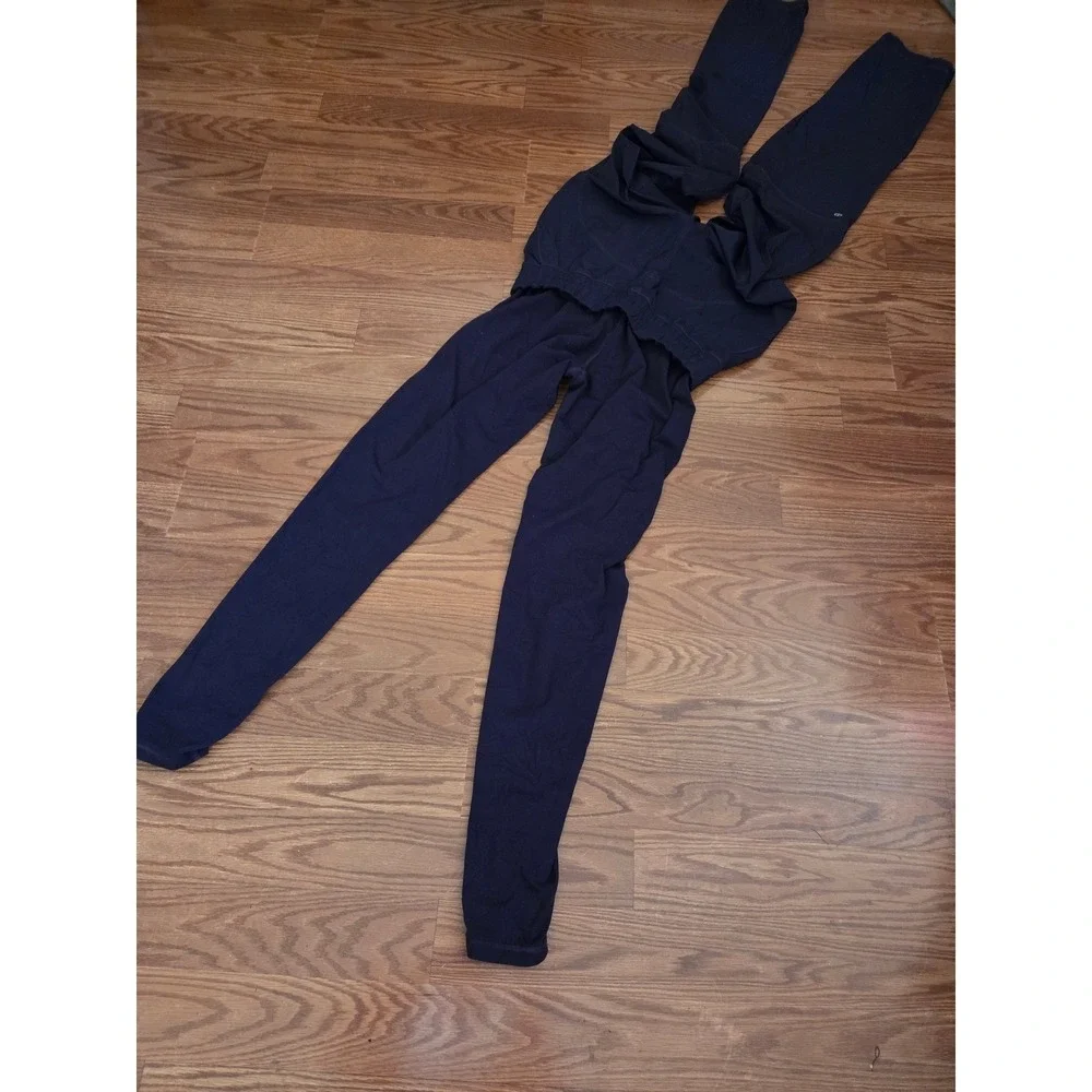 Lululemon Athletica‎ Navy Blue Yoga Pants Athletic Activewear Size 4 LW5721S